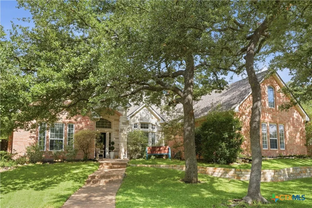 385 Green Park Drive Belton, TX 76513