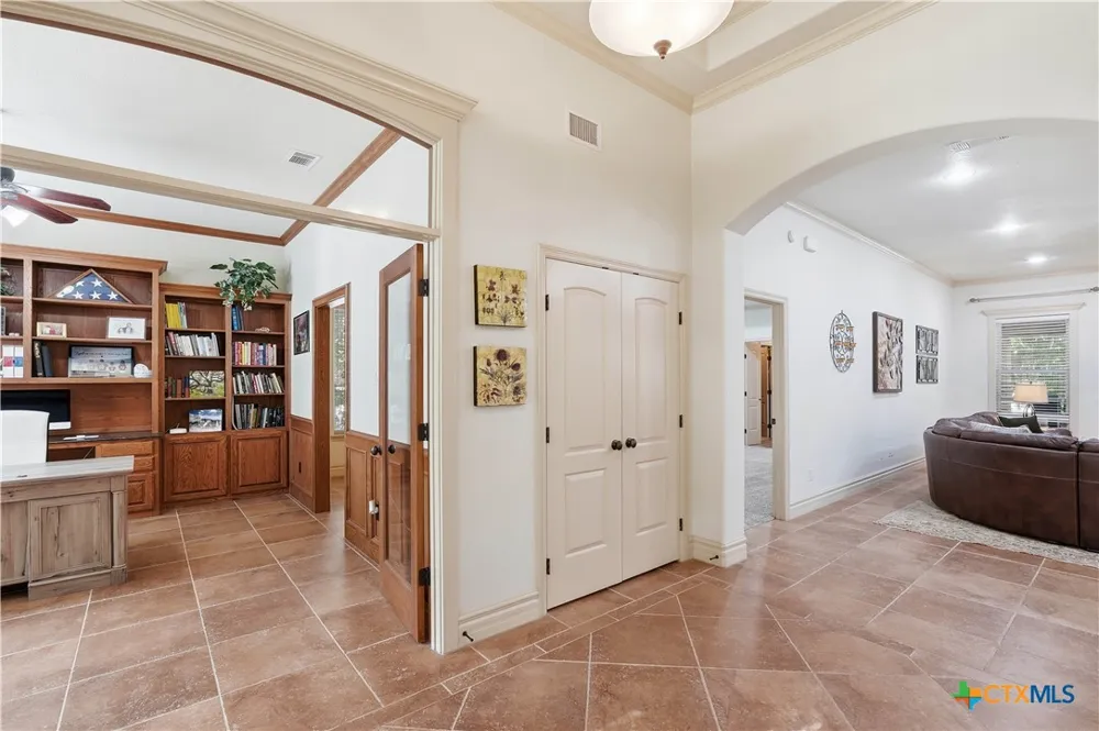 385 Green Park Drive Belton, TX 76513