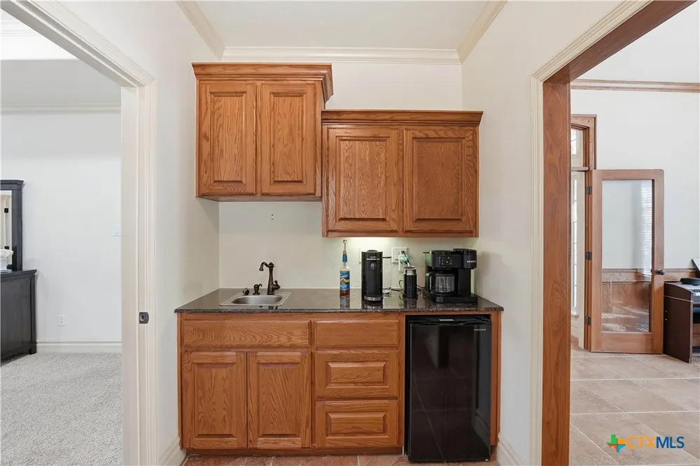 385 Green Park Drive Belton, TX 76513