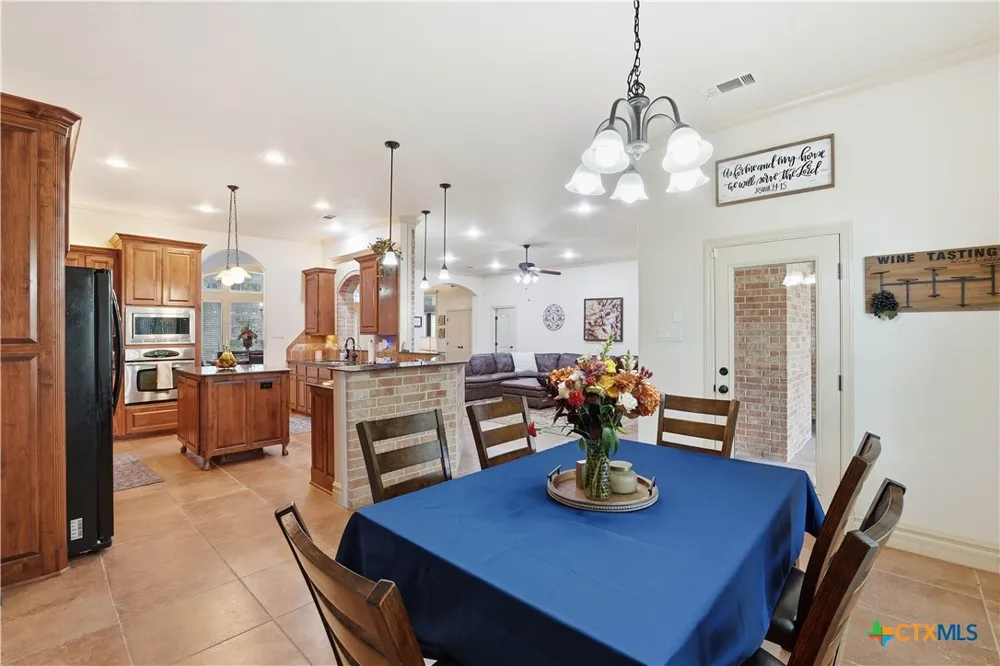 385 Green Park Drive Belton, TX 76513