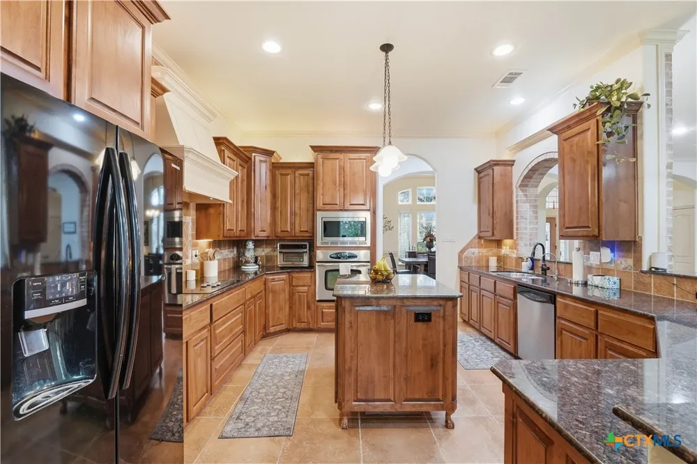 385 Green Park Drive Belton, TX 76513