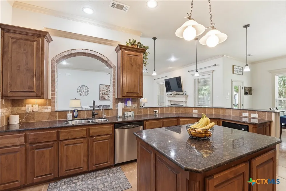 385 Green Park Drive Belton, TX 76513