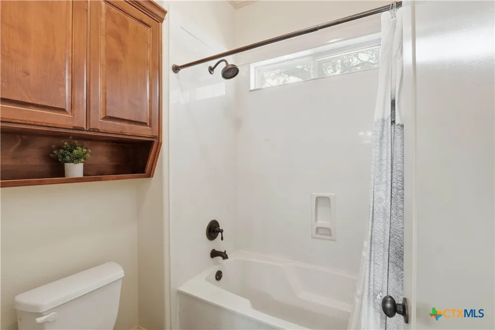 385 Green Park Drive Belton, TX 76513