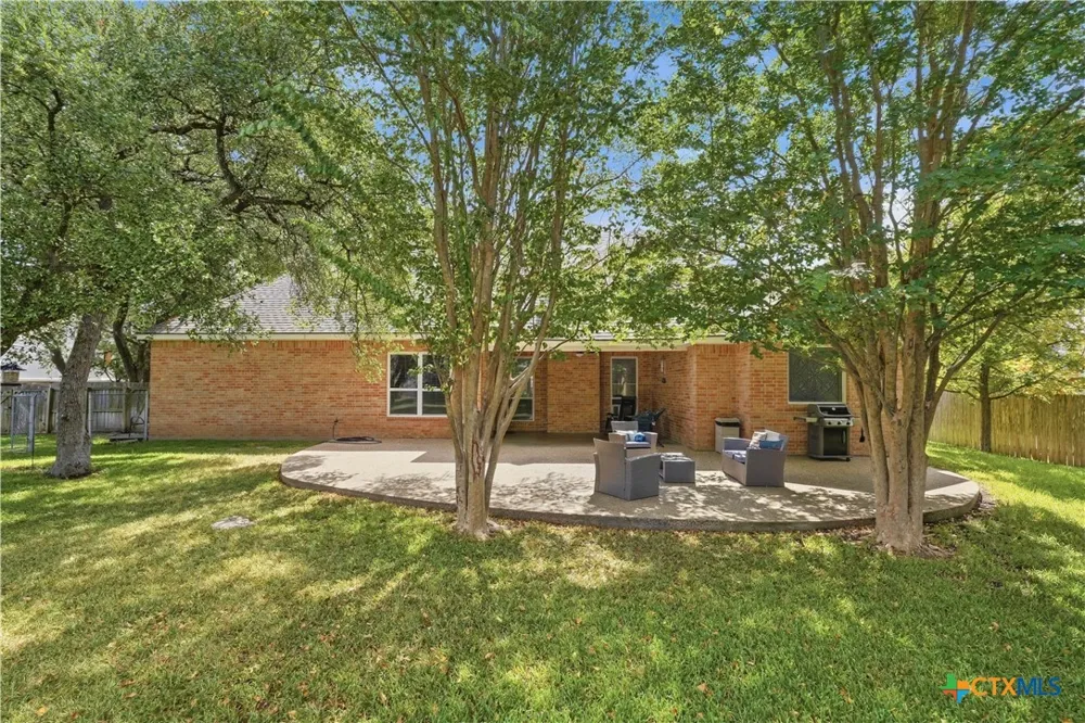 385 Green Park Drive Belton, TX 76513
