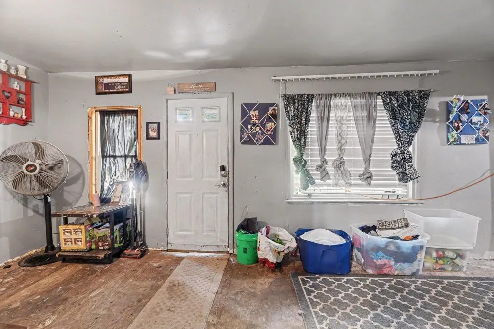 37 Logan Street Battle Creek, MI 49015
