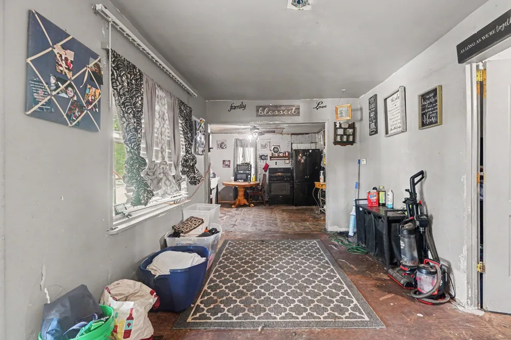37 Logan Street Battle Creek, MI 49015