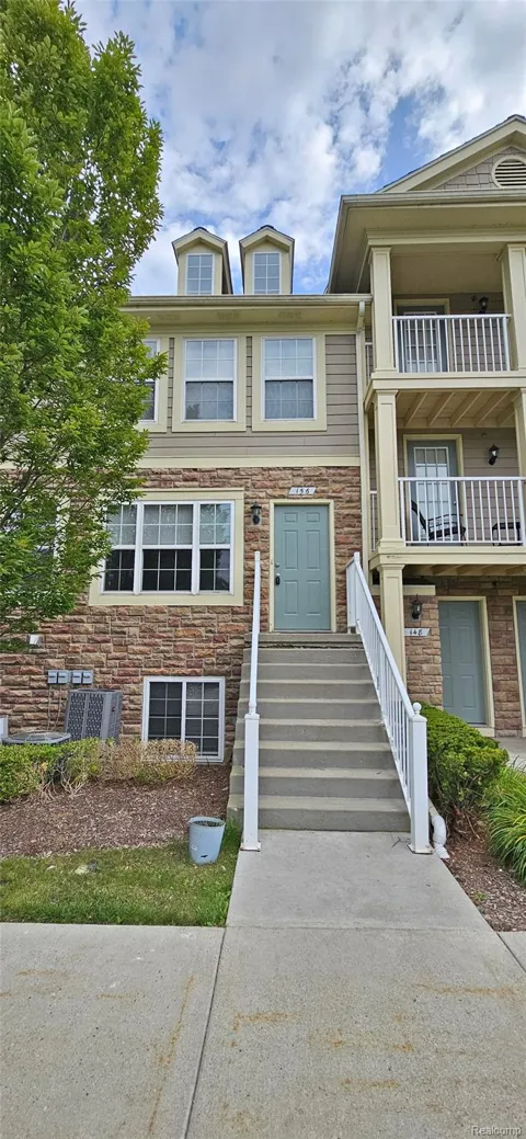 156 SABER WAY