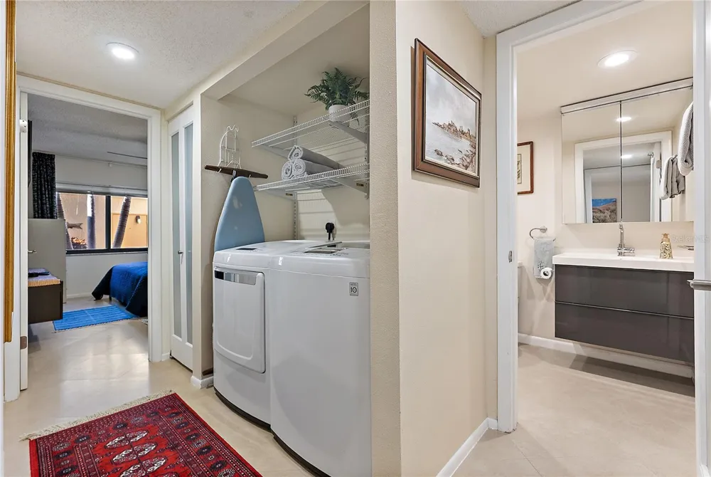 4780 BRITTANY DRIVE S #11 St Petersburg, FL 33715