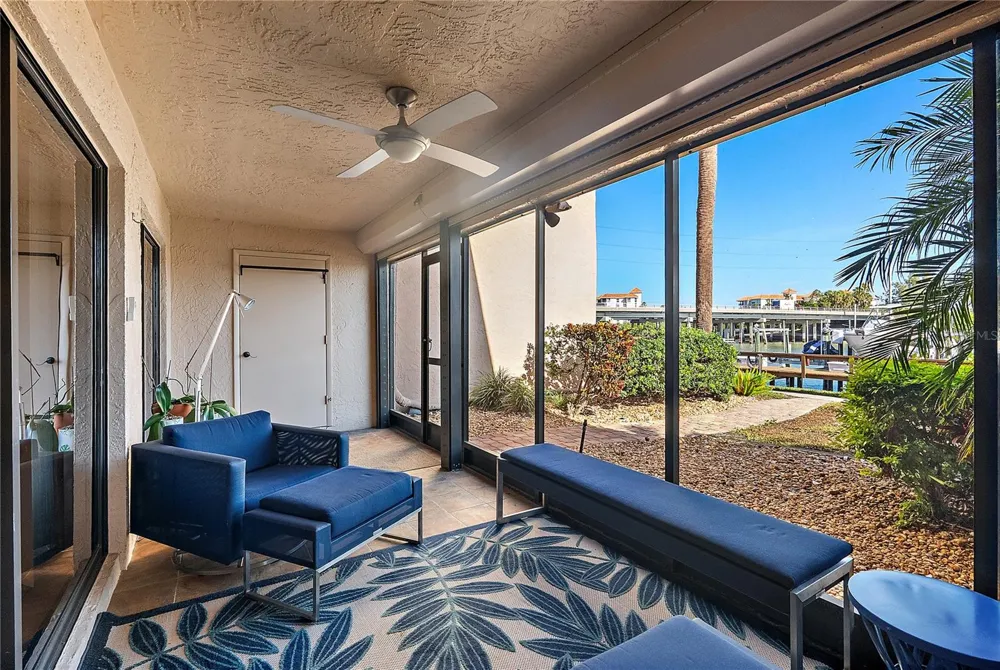 4780 BRITTANY DRIVE S #11 St Petersburg, FL 33715