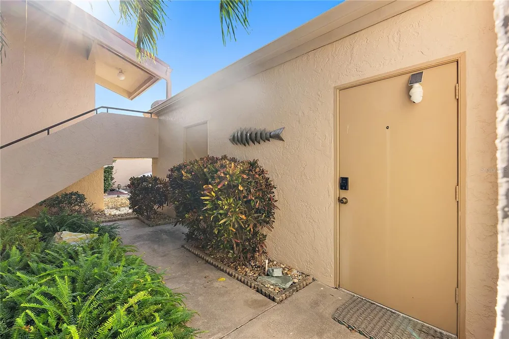 4780 BRITTANY DRIVE S #11 St Petersburg, FL 33715