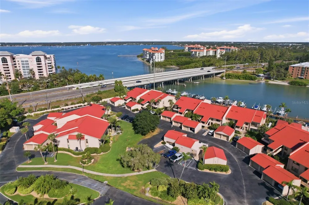 4780 BRITTANY DRIVE S #11 St Petersburg, FL 33715