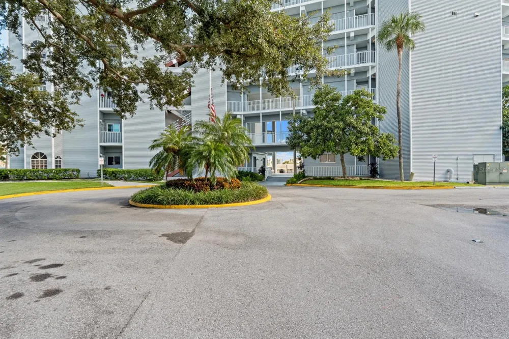 610 ISLAND WAY #408 Clearwater, FL 33767