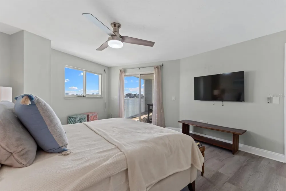 610 ISLAND WAY #408 Clearwater, FL 33767
