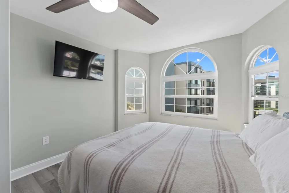 610 ISLAND WAY #408 Clearwater, FL 33767
