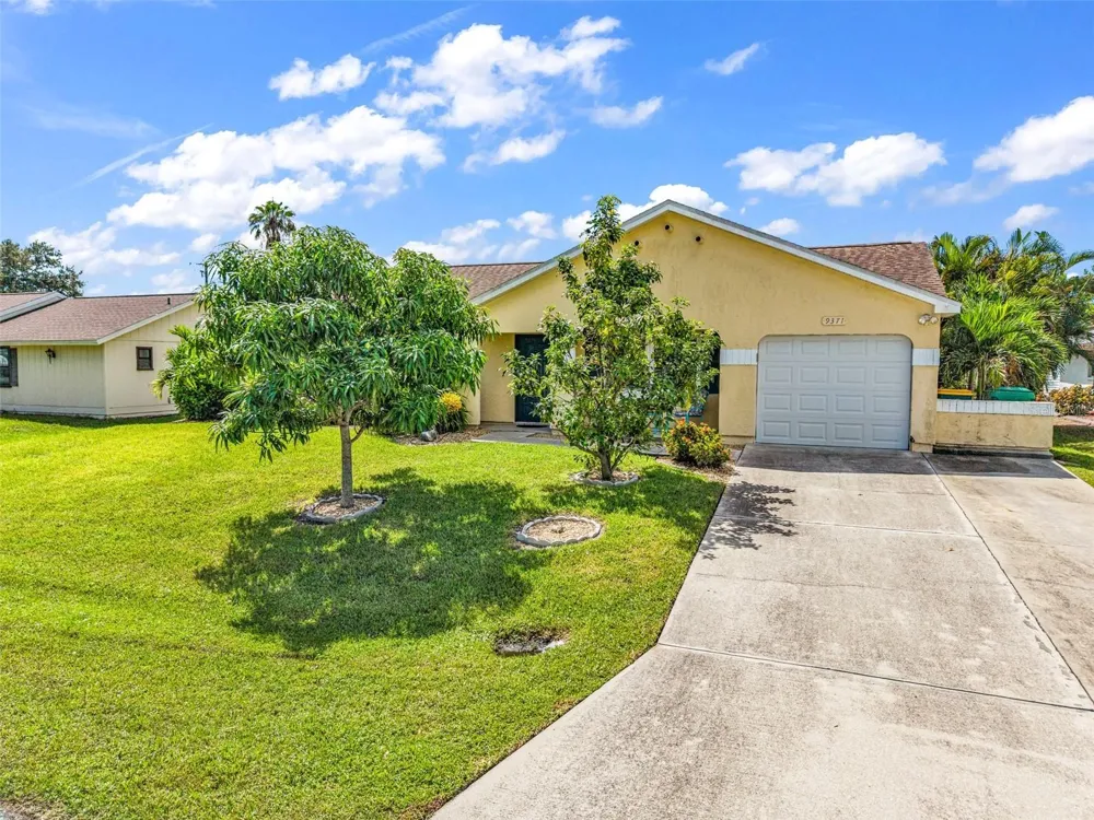 9371 HEARTWELLVILLE AVENUE Englewood, FL 34224