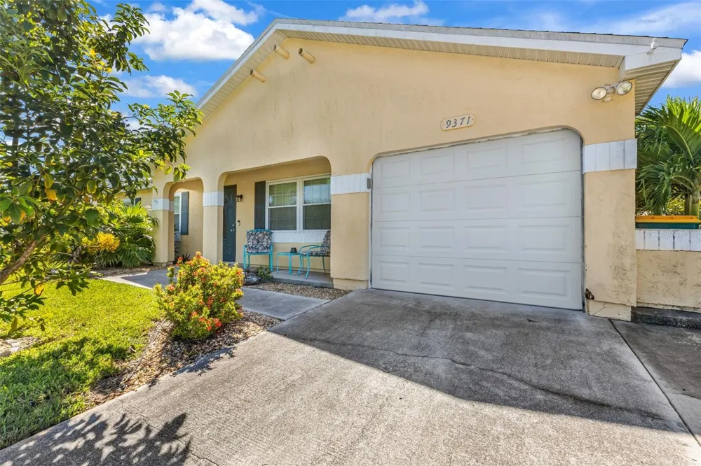 9371 HEARTWELLVILLE AVENUE Englewood, FL 34224