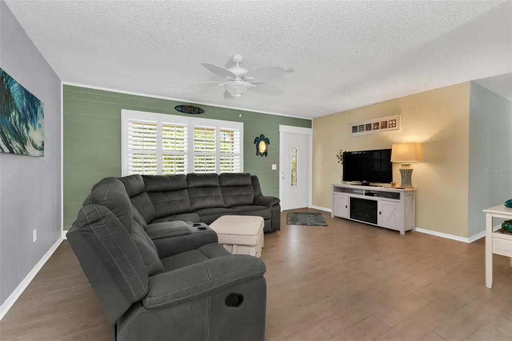 9371 HEARTWELLVILLE AVENUE Englewood, FL 34224
