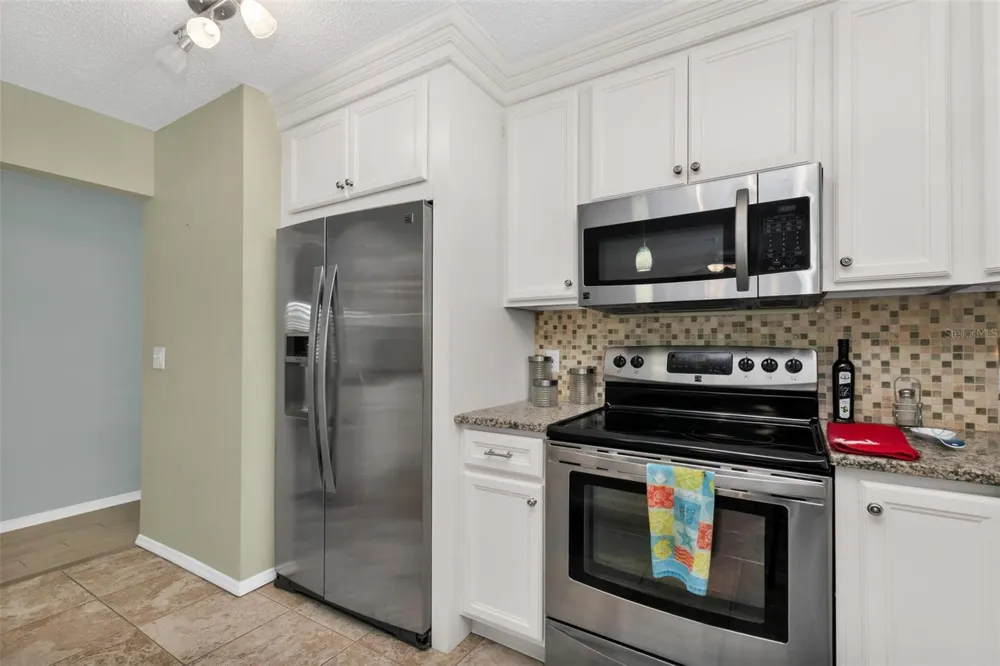 9371 HEARTWELLVILLE AVENUE Englewood, FL 34224