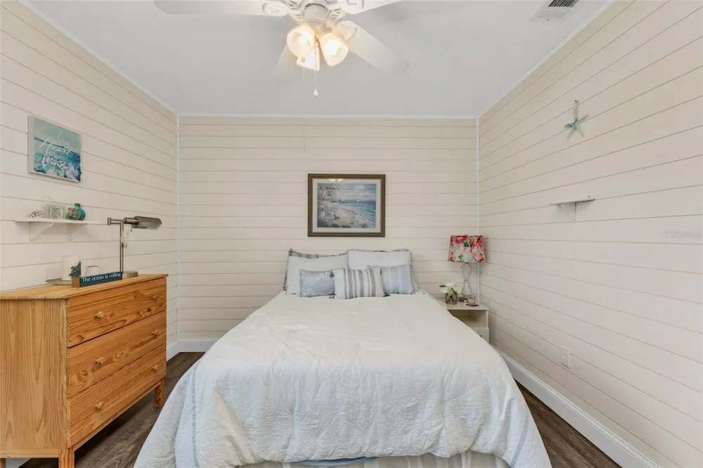 9371 HEARTWELLVILLE AVENUE Englewood, FL 34224