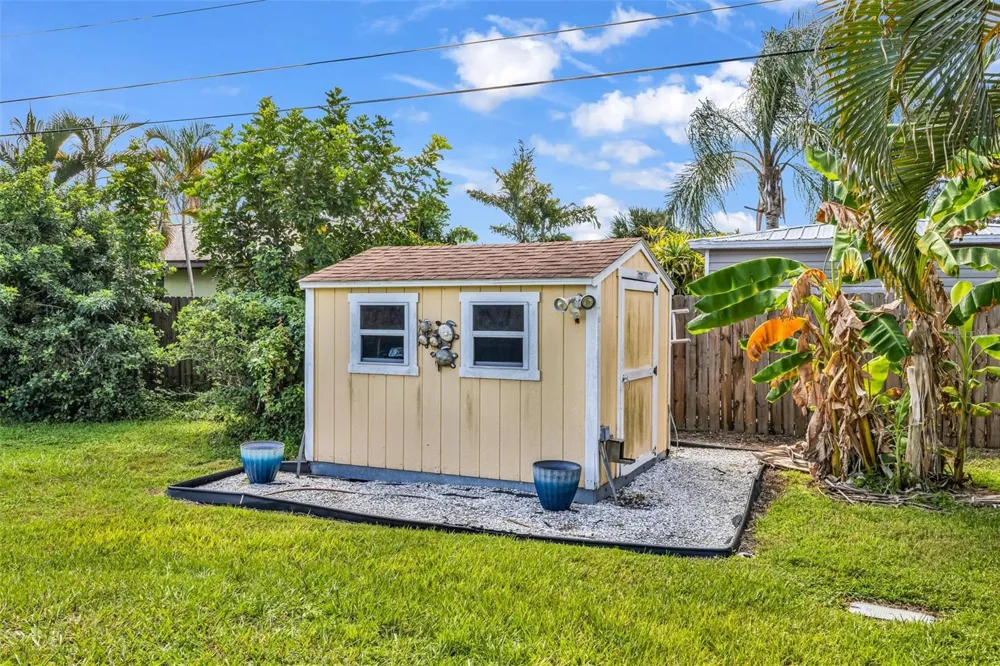 9371 HEARTWELLVILLE AVENUE Englewood, FL 34224