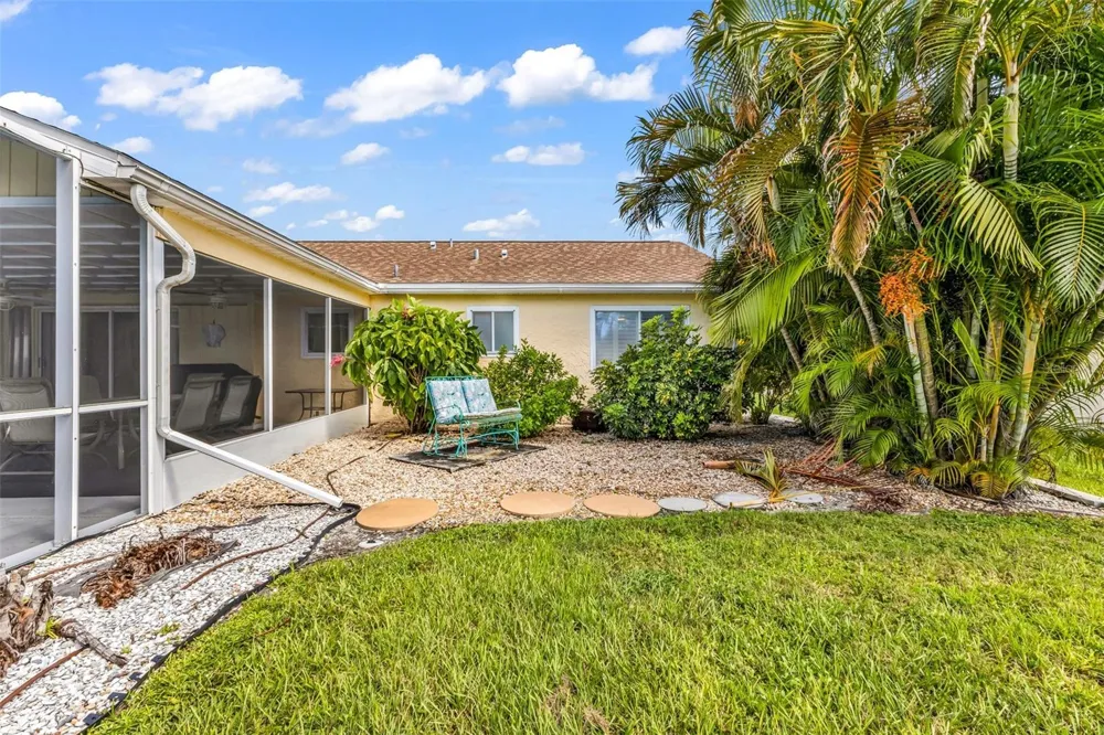 9371 HEARTWELLVILLE AVENUE Englewood, FL 34224