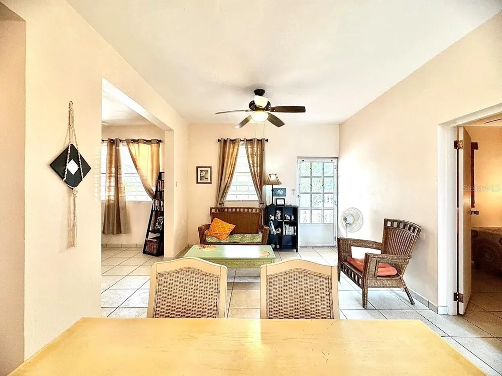 425 MAGNOLIA Vieques, PR 00765