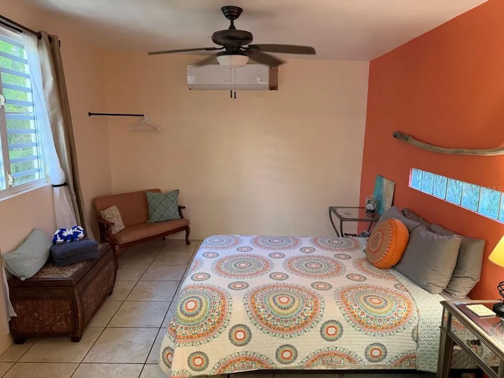 425 MAGNOLIA Vieques, PR 00765