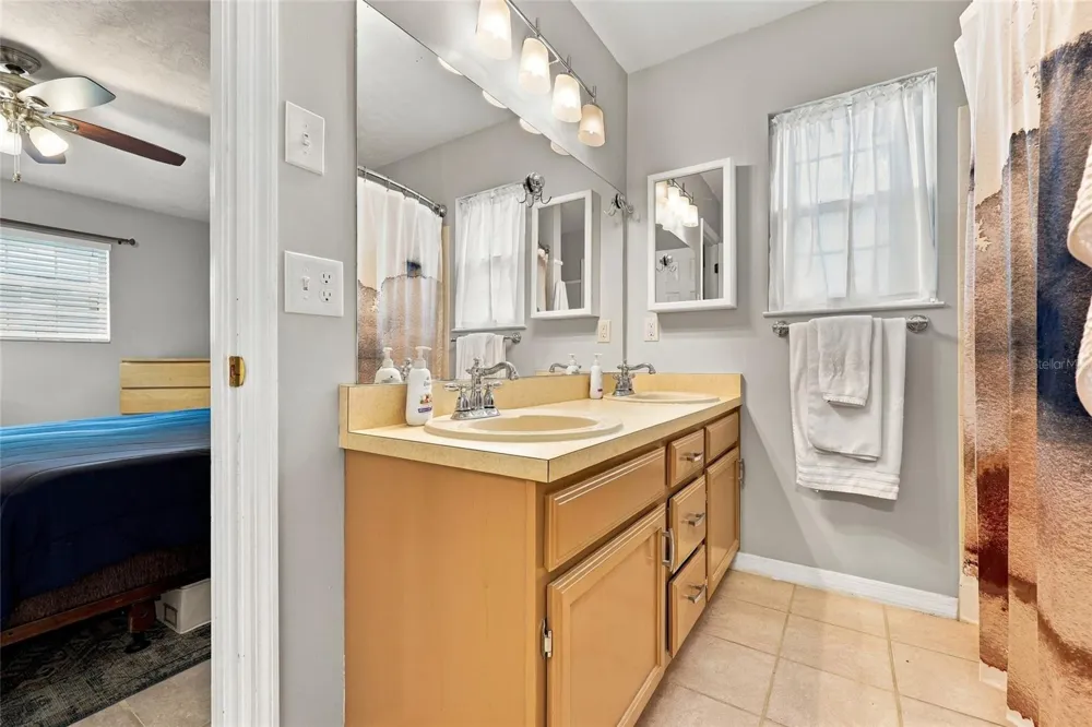2825 NW 27TH TERRACE Gainesville, FL 32605