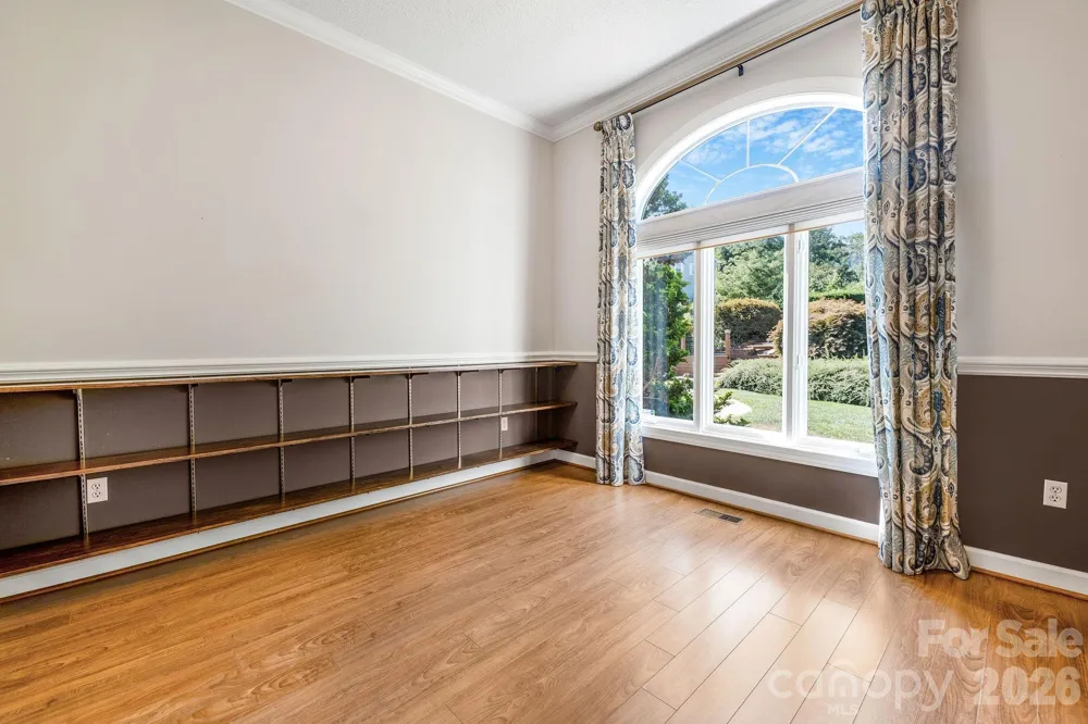 13 Lowry Lane Weaverville, NC 28787