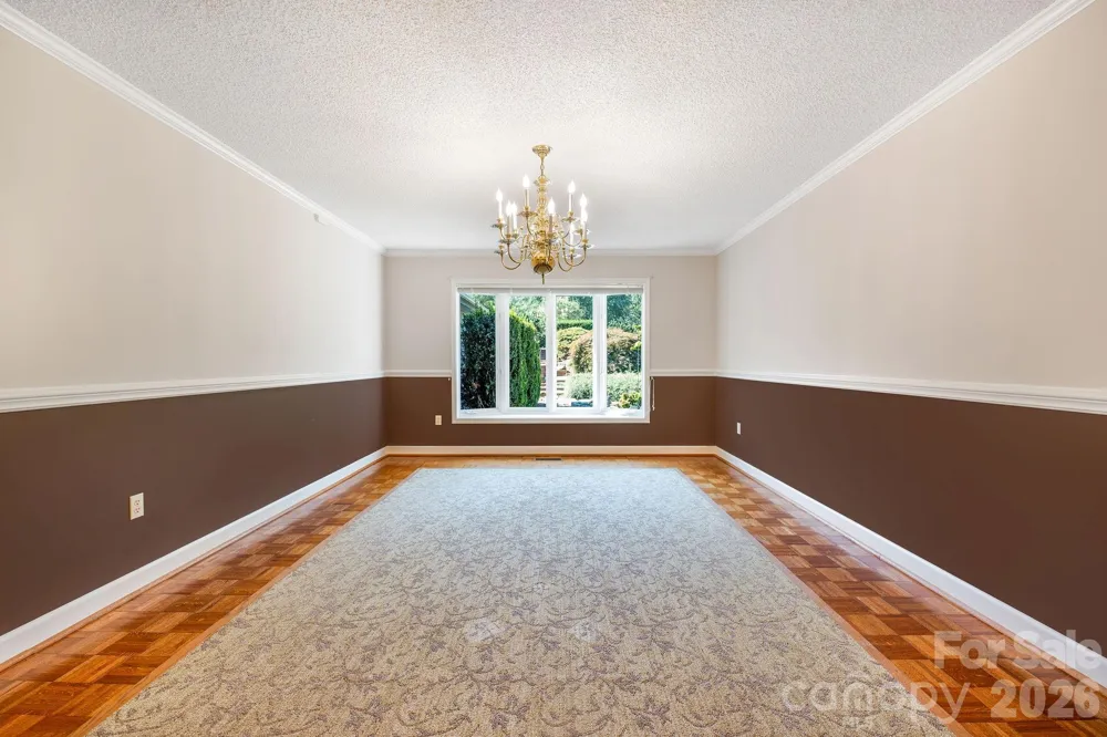 13 Lowry Lane Weaverville, NC 28787