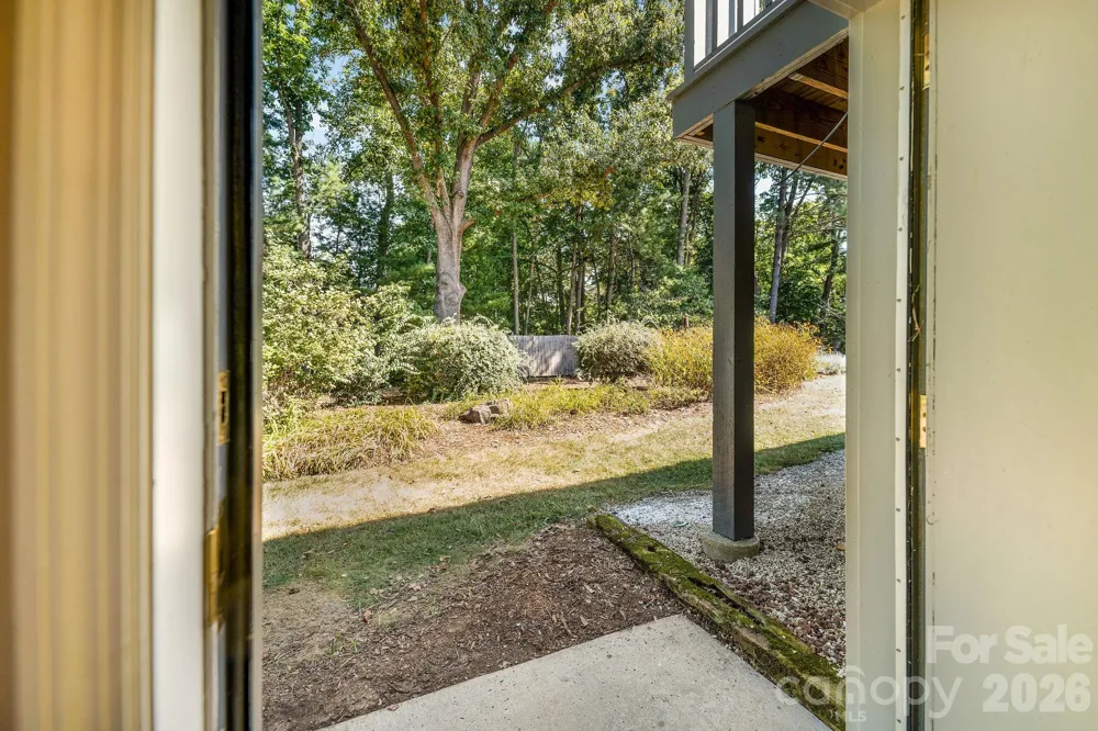 13 Lowry Lane Weaverville, NC 28787