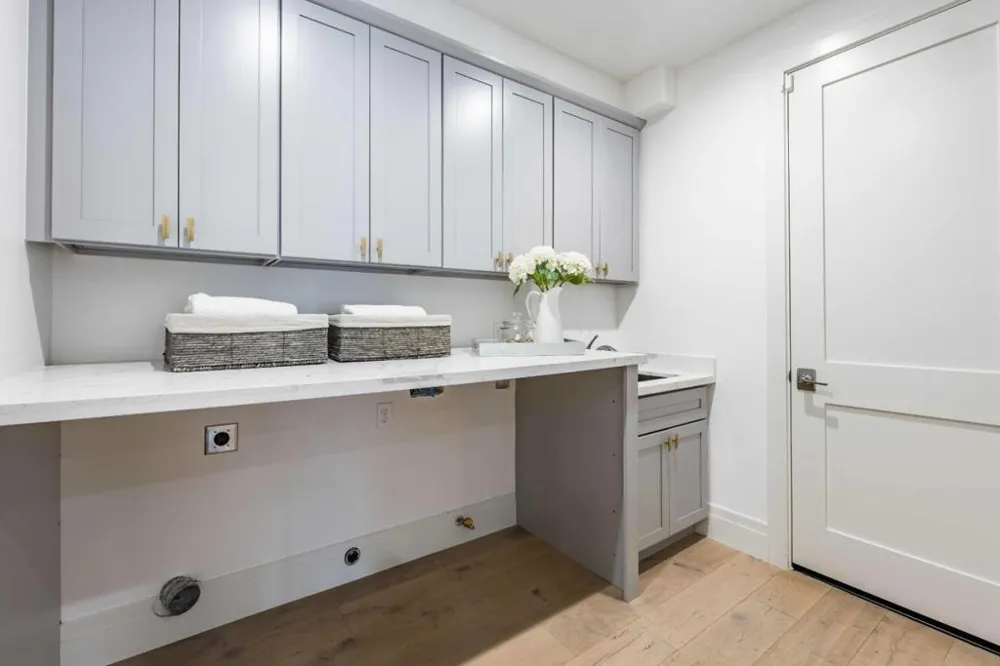 764 Stern Avenue Palo Alto, CA 94303