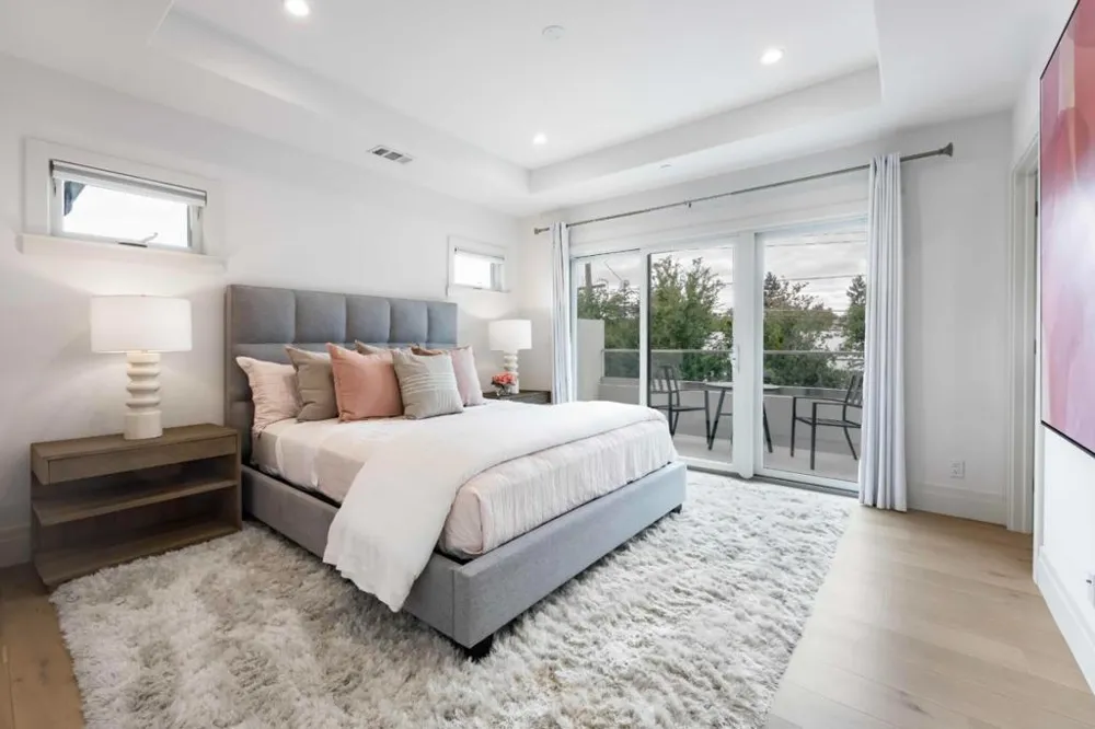 764 Stern Avenue Palo Alto, CA 94303