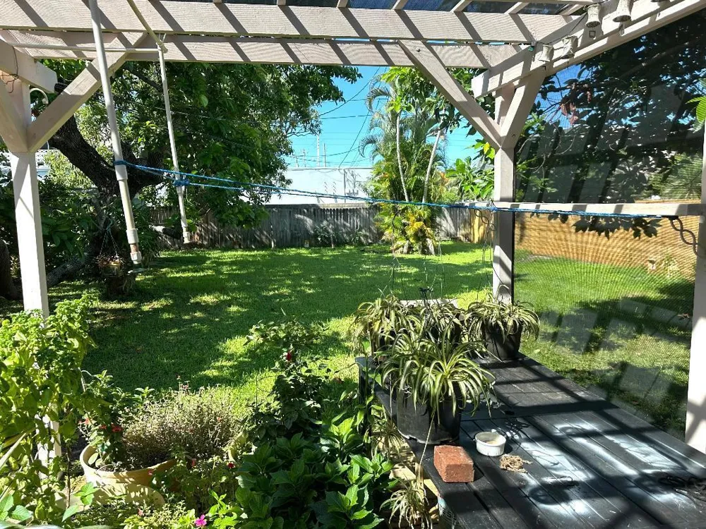 1075 James Road Lake Worth, FL 33462