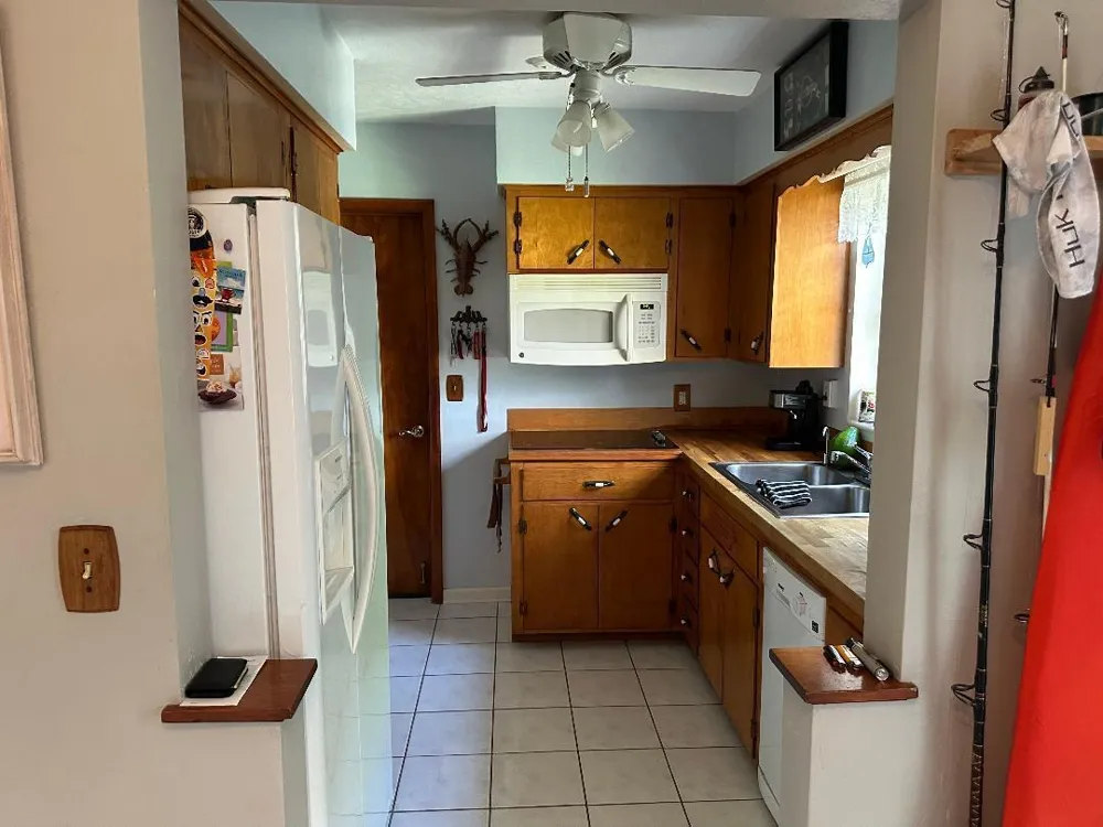 1075 James Road Lake Worth, FL 33462