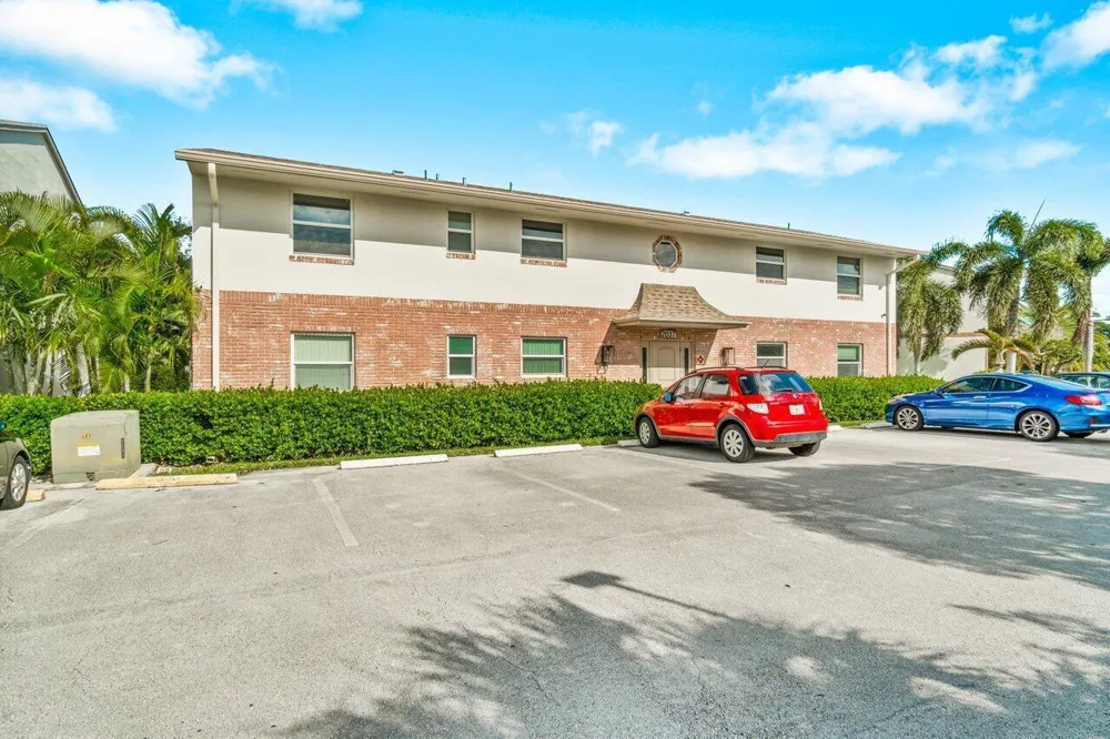 2037 S Seacrest Boulevard #B Boynton Beach, FL 33435
