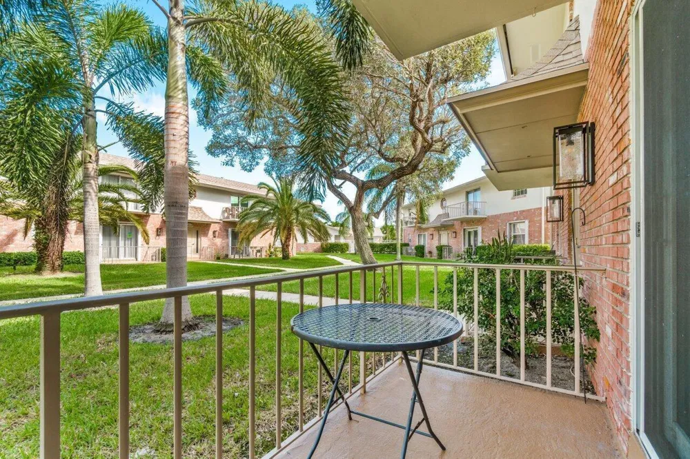 2037 S Seacrest Boulevard #B Boynton Beach, FL 33435