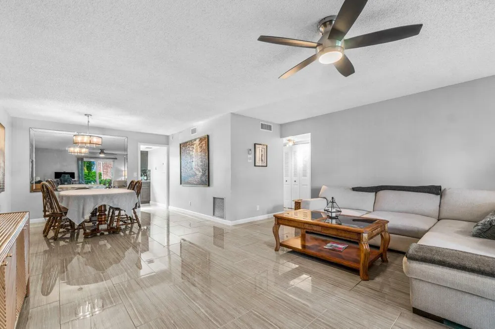 2037 S Seacrest Boulevard #B Boynton Beach, FL 33435