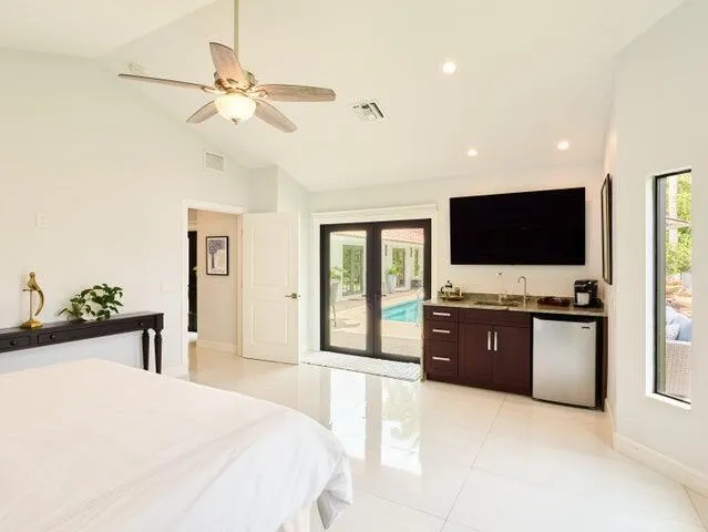 3700 Embassy Drive West Palm Beach, FL 33401