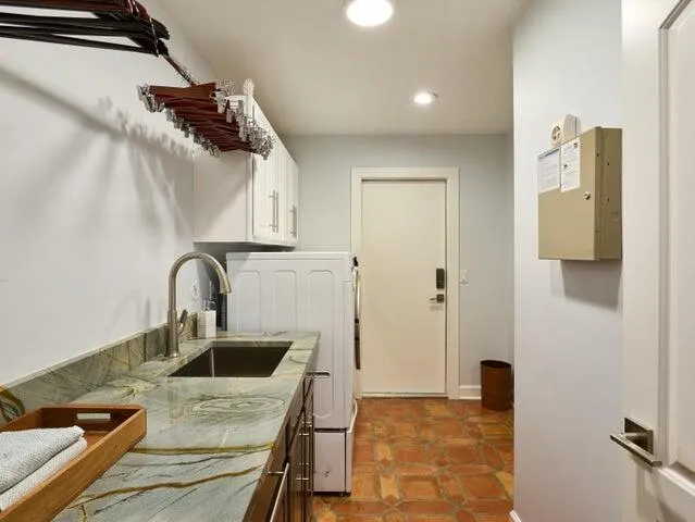 3700 Embassy Drive West Palm Beach, FL 33401