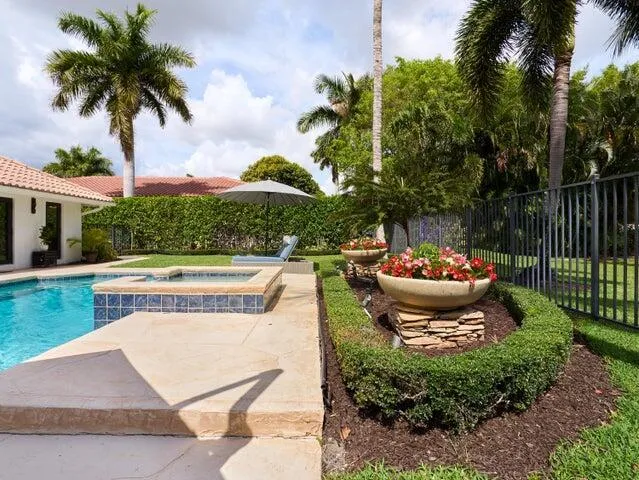 3700 Embassy Drive West Palm Beach, FL 33401