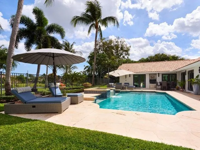 3700 Embassy Drive West Palm Beach, FL 33401