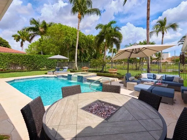 3700 Embassy Drive West Palm Beach, FL 33401