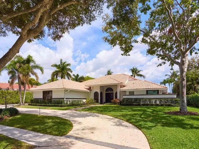 3700 Embassy Drive West Palm Beach, FL 33401