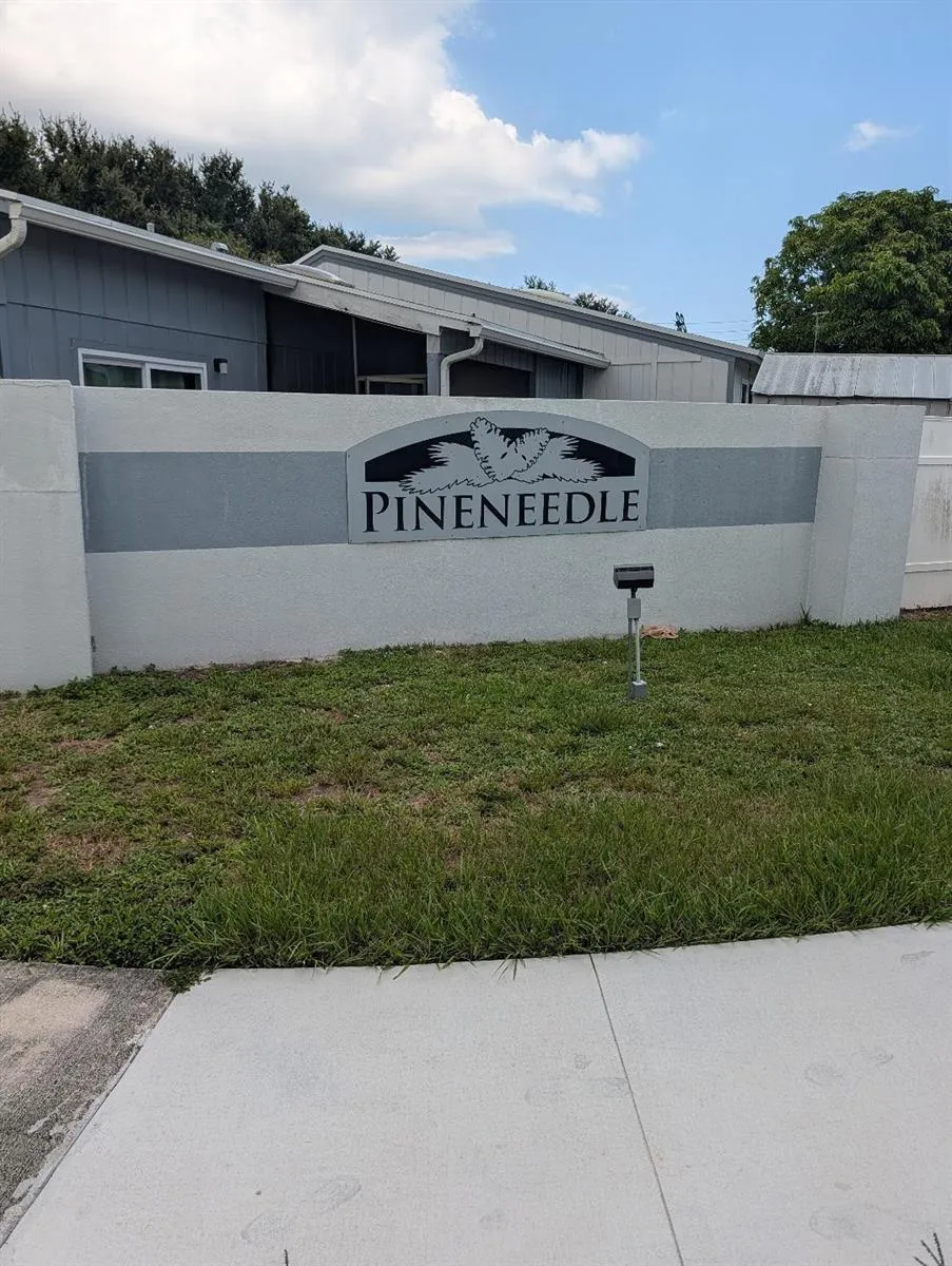 3848 Parkside Circle Palm Springs, FL 33461