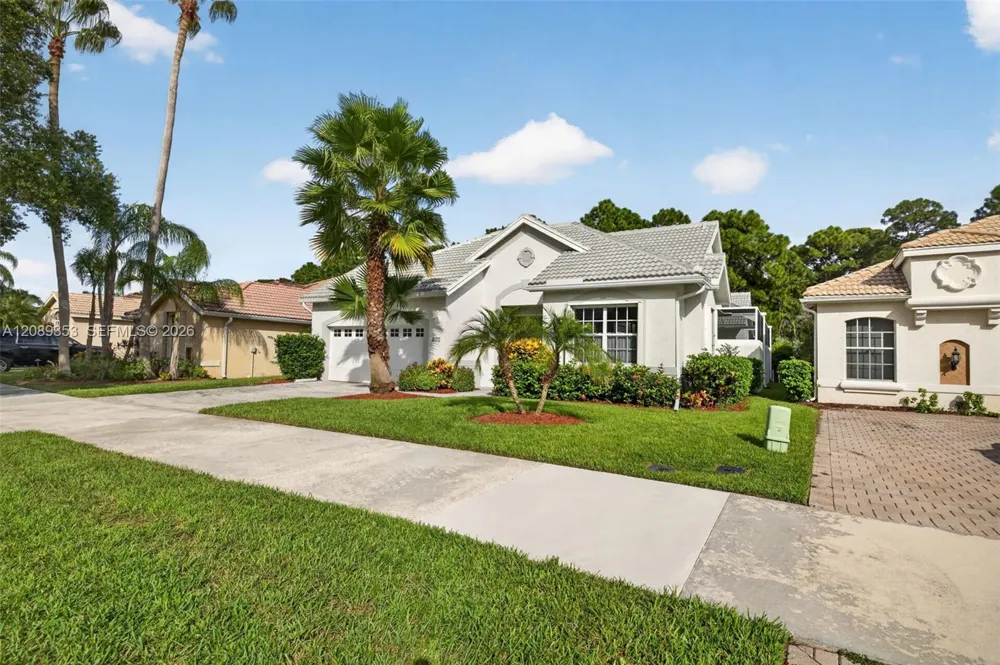 619 SW Lake Charles Cir Port St. Lucie, FL 34986