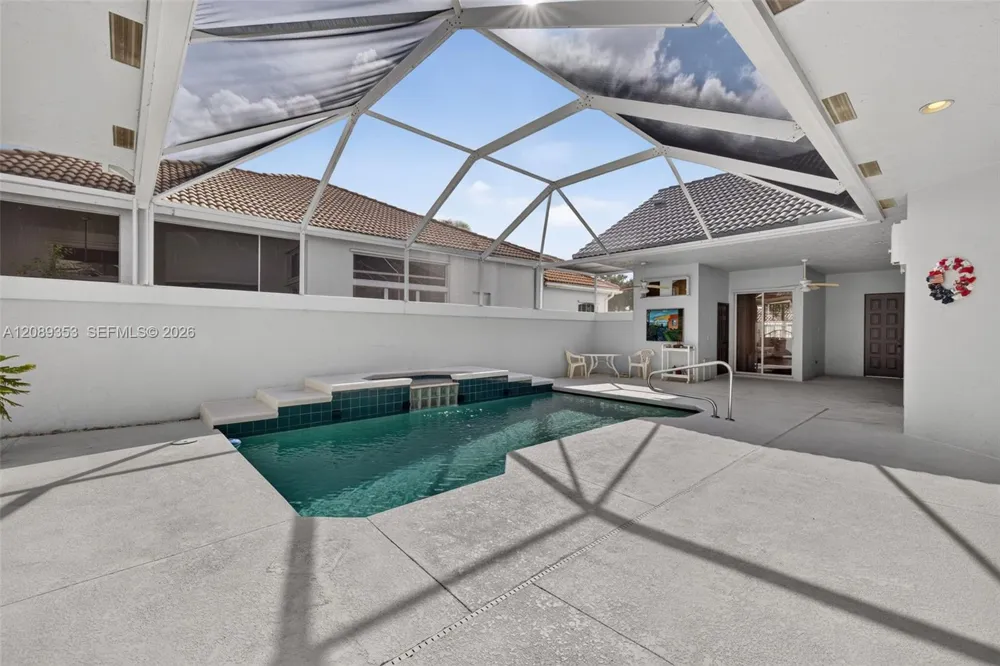 619 SW Lake Charles Cir Port St. Lucie, FL 34986