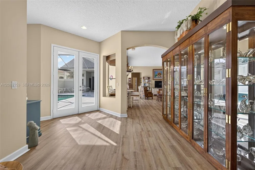 619 SW Lake Charles Cir Port St. Lucie, FL 34986