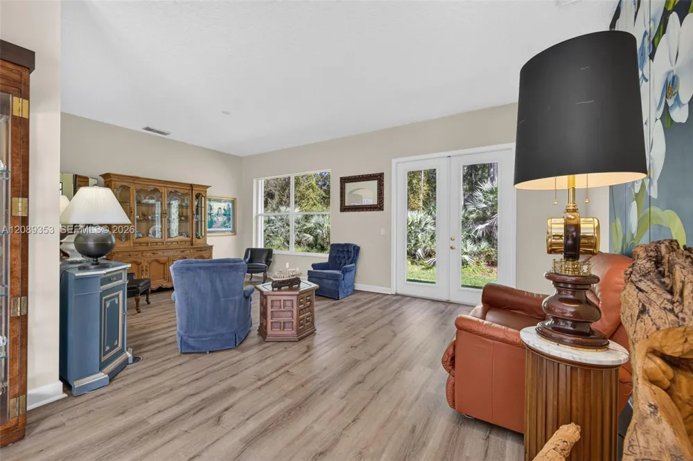619 SW Lake Charles Cir Port St. Lucie, FL 34986