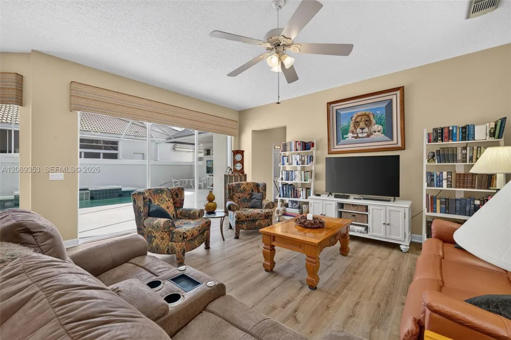 619 SW Lake Charles Cir Port St. Lucie, FL 34986